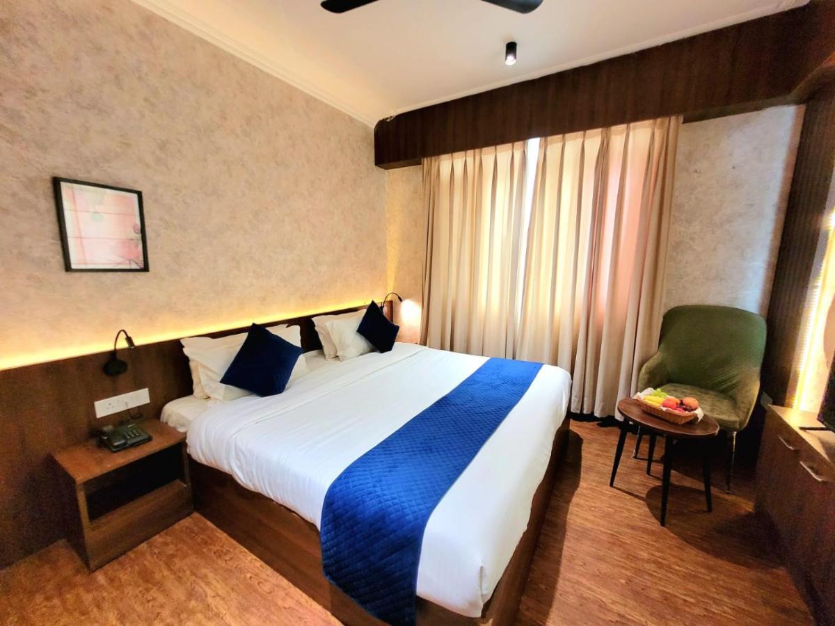 Hotel Royal Plaza Srīnagar 外观 照片